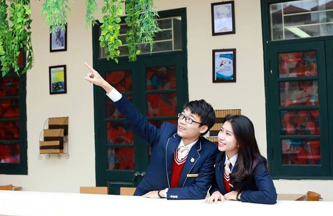 1395157_883136205044646_6754180827774732011_n 10 cặp đôi hot nhất trường THPT Phan Huy Chú