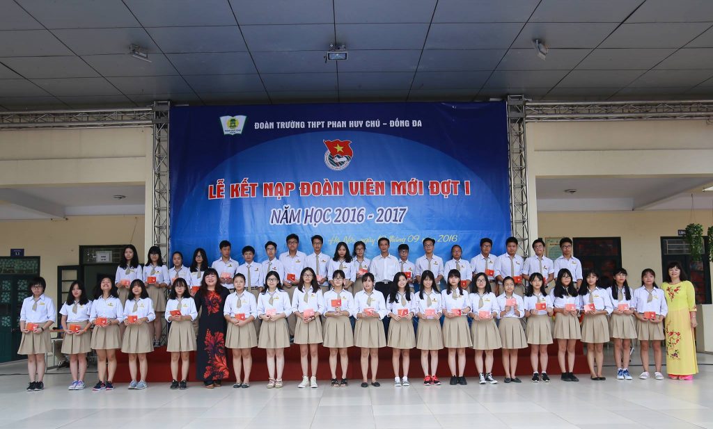 Lễ kết nạp Đoàn viên mới đợt I, năm học 2016- 2017