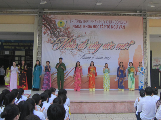 Ngoại khóa học tập tổ Ngữ Văn