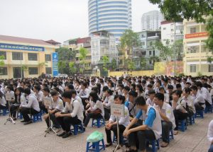Buổi sinh hoạt tiếp sức cho HS lớp12 với chủ đề: “Gỡ rối mùa thi”