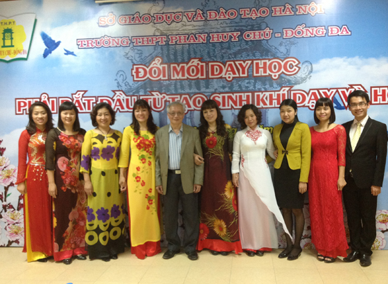 cac-thay-co-tham-gia-tham-luan-tai-hoi-thao-1