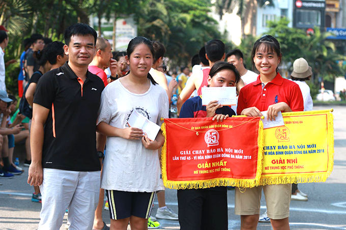 Học sinh PHC đoạt Giải Nhất Chung kết giải chạy Báo Hà Nội mới lần thứ 45