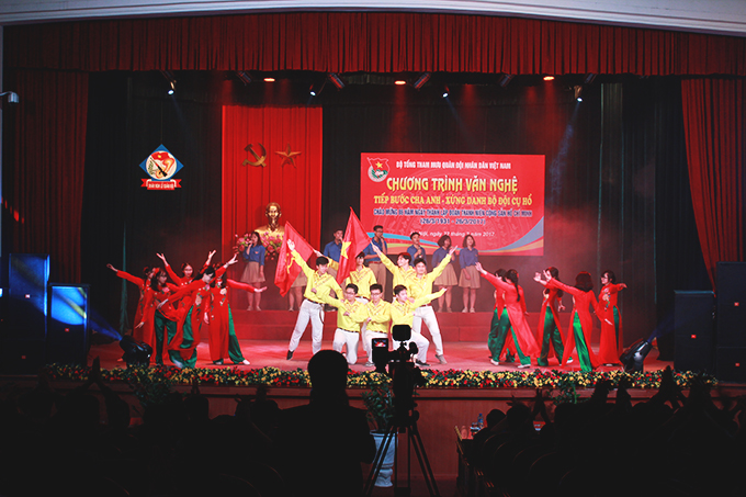 Tưng bừng giao lưu nghệ thuật chào mừng ngày 26/3 tại Đoàn Nghi Lễ Quân Đội