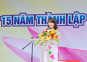 "Dù mai đây... Ta chẳng thể quên mái trường của ta"