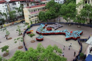 Bài phát biểu của cô giáo Hiệu trưởng Nguyễn Thị Nhiếp: Khát vọng hòa bình – muôn lòng muốn gửi!