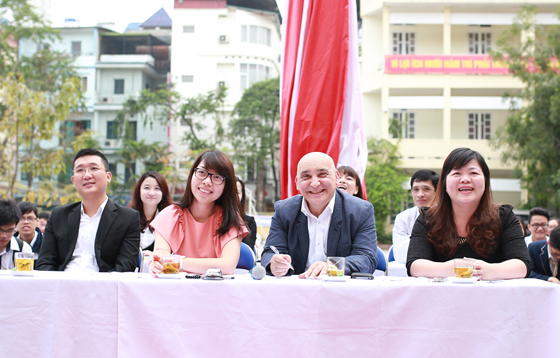 Bổ ích và vui nhộn trong ngoại khóa học tập của Tổ Tiếng Anh