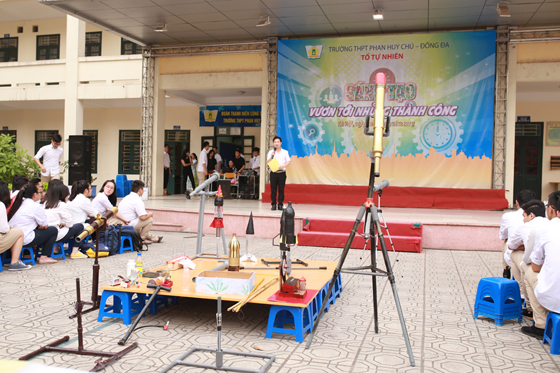 Ngoại khóa tổ Tự nhiên: Sáng tạo vươn tới những thành công