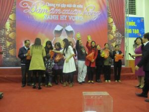 Chung vui tất niên