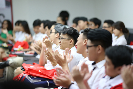 thuyet-trinh-dh-anh-quoc_2