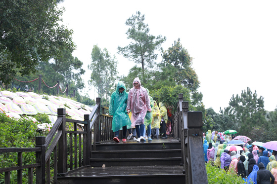 "Hành trình tri ân" ngày thứ ba: Về bên Đại tướng, ấm lòng trong gió rét