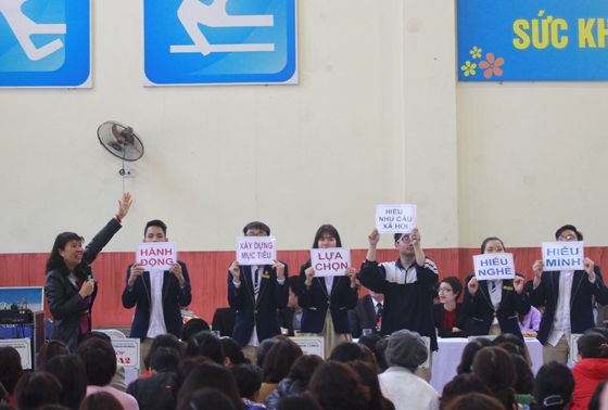 Rộng mở Ngày hội tư vấn tuyển sinh hướng nghiệp năm 2016